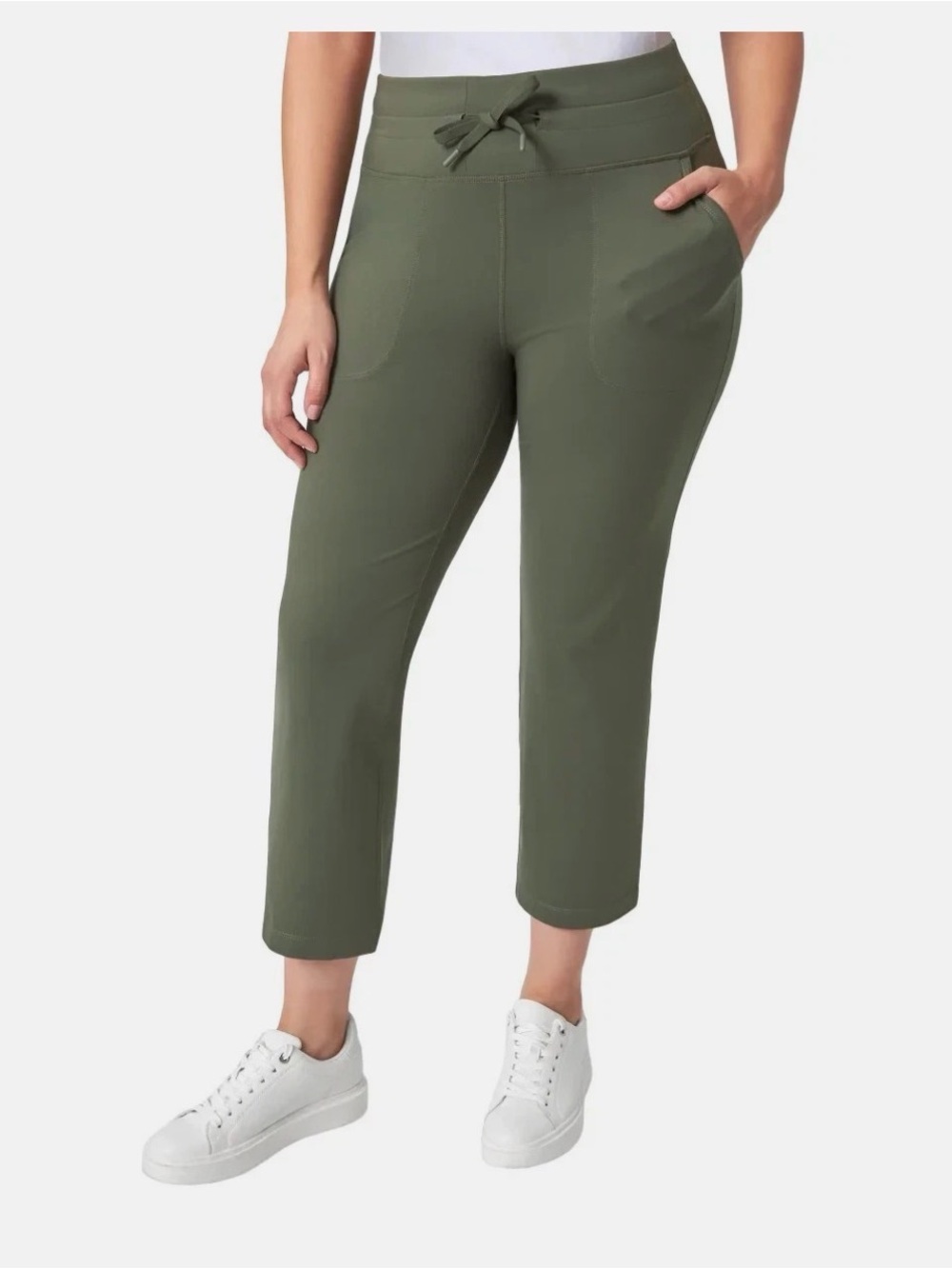 Mondetta Women's Drawstring Capri - Green Tea Leaf